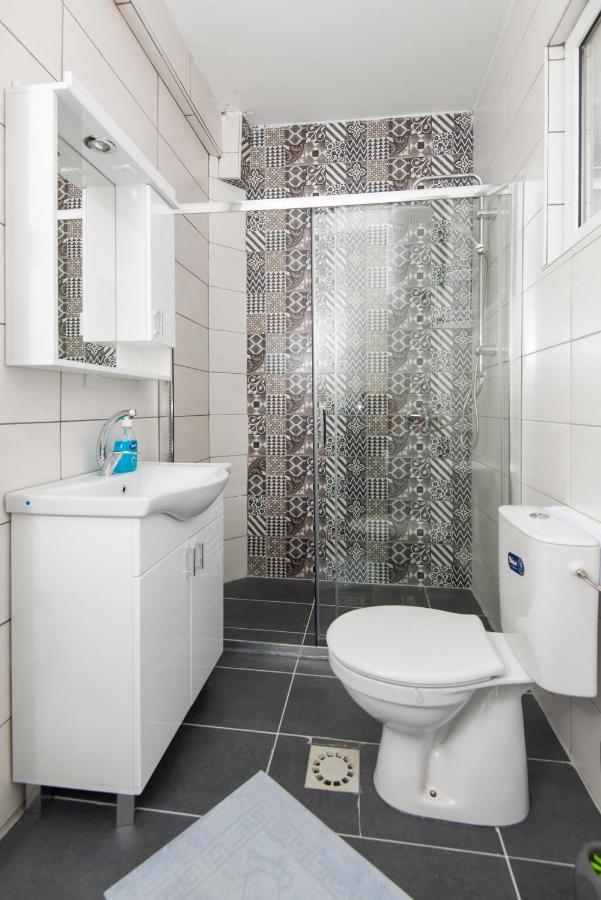 Apartment Galiot Kotor Eksteriør bilde